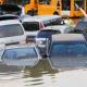 人性執(zhí)法，鄭州市民因避雨車停在高架橋上,不處罰